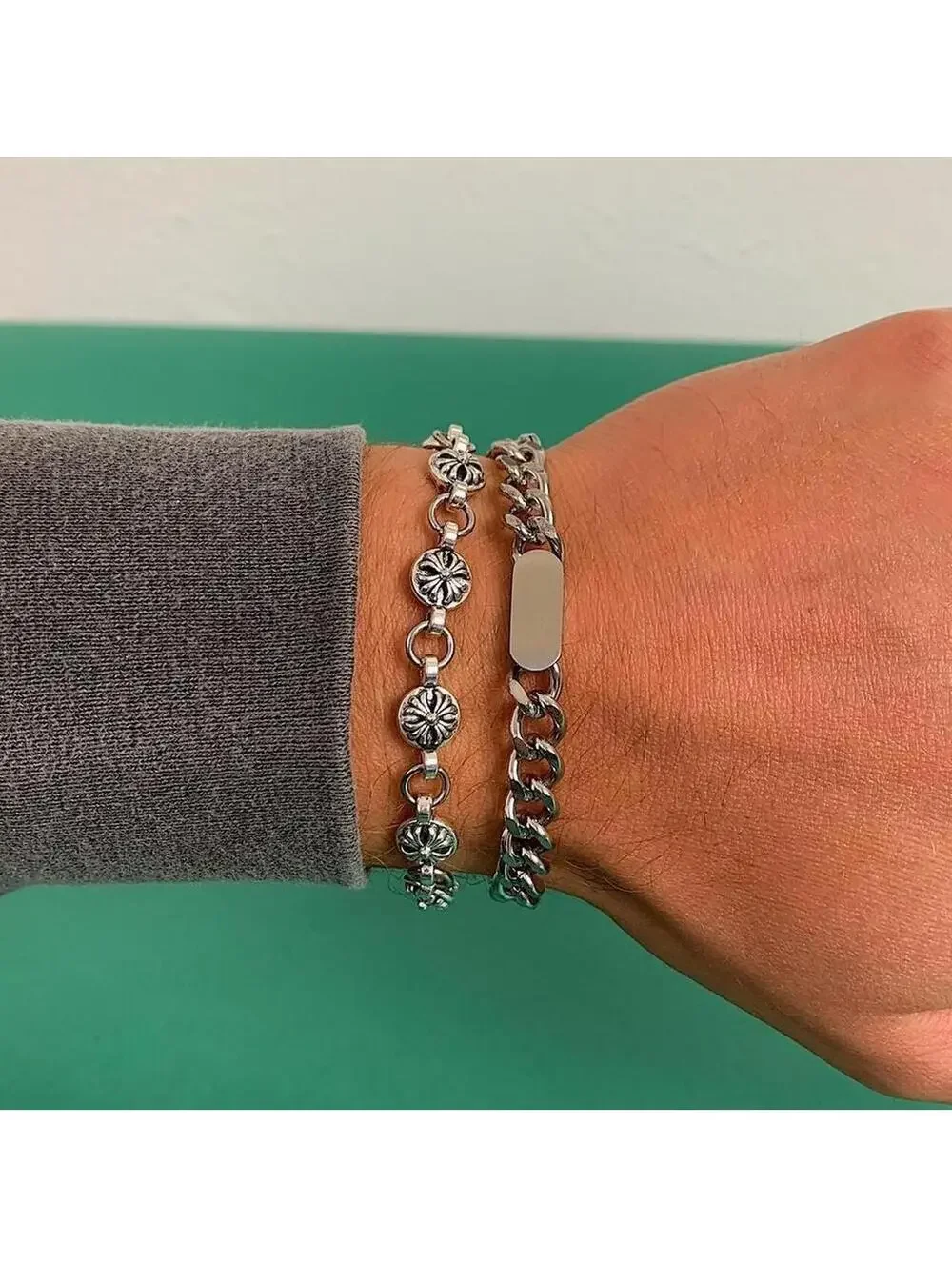 Y2k Vintage style Silver Stainless Steel Cuban Link bracelet. Cool design. Nice